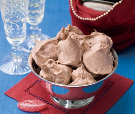 Cocoa Meringue Kisses